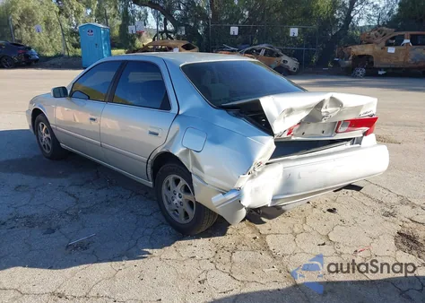 2000 Toyota Camry Le V6 from USA, damaged, VIN JT2BF22K2Y0265671